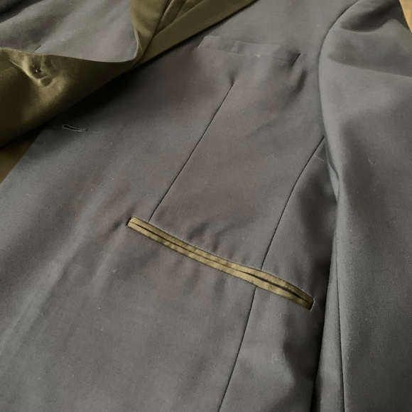 Berragamo Soho Madison Blue Tuxedo set w/accessori - Picture 5 of 14